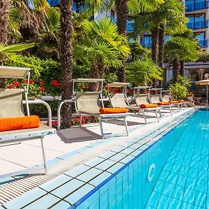 https://bristol-hotel-riva-del-garda.hotelinveneto.com