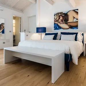 https://cafe-bleu-relais.in-sardinia.net